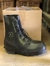 US MILITARY EXTREME COLD WEATHER BOOTS BUNNY -20 DEG BATA BLACK (Pre-Owned)