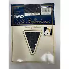 Hanes Silk Reflections stockings 726 sandal foot Classic Navy Women size 8.5-11