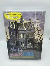 NOS Addams Family Haunted House Model Kit Polar Lights #5002 Playing Mantis