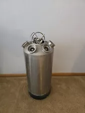 5 Gallon Cleaning Keg with 4 D Style Couplers for Beer Line Cleaning