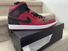 Nike Air Jordan 1 Mid Reverse Bred Brand New Mens Size 10 554724 660