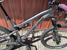 Rocky Mountain Intense Mountain Bike Spider 275C Med Downhill Bike Carbon Read