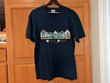 Vintagd 90s Montauk Manor New York Long Island Navy blue t shirt Men Size S