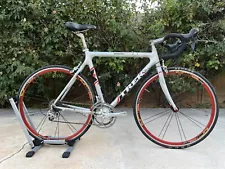 TREK 5200 Full Carbon Fiber Road Bike with Shimano Ultegra Bontrager