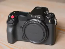 New ListingFujifilm GFX 100S Camera Body in EXCELLENT CONDITION, Shutter Count 4730