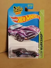 Hot Wheels 2014 Super Treasure Hunt '69 Corvette with Real Riders - Protector