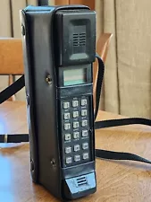 Vintage Radio Shack Cellular Phone with Black Case & Strap - CT-301 Mo.#17-1050