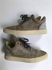 filling pieces 42 US9 sneakers used