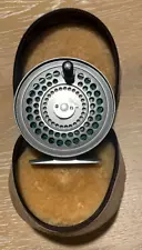 Orvis CFO IV Fly Fishing Reel Made in England & Leather Pouch Extra Spool MINT