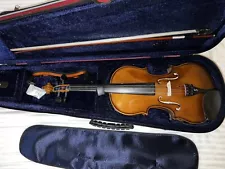 Stentor Violin 4/4 with case and accessories