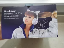 NIB Ariana Grande Limited Edition bluetooth Wireless Cat Ear Headphones w/Case