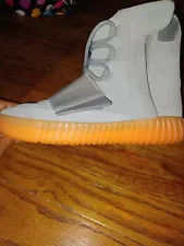 Size 7.5 - adidas Yeezy Boost 750 Glow in the Dark