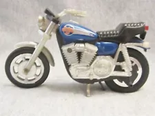 OLDER HARLEY DAVIDSON TOY MOTOR CYCLE / HARD RUBBER TIRES