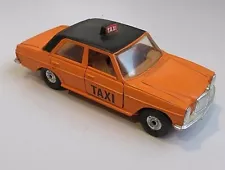 CORGI MERCEDES-BENZ 240D TAXI UNUSED,