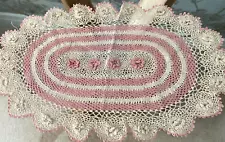 LOVELY IVORY & PINK HAND WORKED IRISH LACE OVAL TABLE MAT/DOILY ~ 15" x 9"