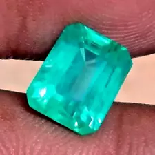 7.40ct. Excellent Beautiful Colombian Green Emerald Loose gemstone Certification