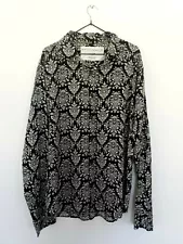 Abstract Pattern Stolen Paradise Made In Sri Lanka Coconut Buttons LS