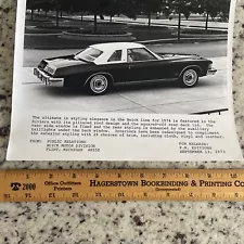 Vintage Press Photograph ORIGINAL 1974 Buick Riviera Factory Buick Motor Car