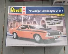 Revell '70 Dodge Challenger 2 N 1 Model Kit 1:24 Scale ***JUNKYARD GRAB BOX***