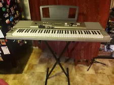 Yamaha YPG-235 Portable Grand Electronic Keyboard Tested Works Read !!!