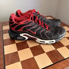 Nike Air Max Tn Tuned Plus US11 Red Black White