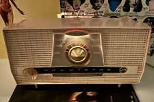 New ListingPINK Vintage RCA Victor Filteramic Tube Radio Model 1-X-5E 1950s MCM Works 1955