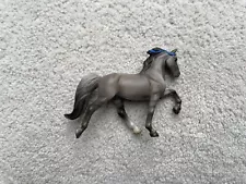 Breyer Tennessee Walking Horse Mystery Surprise Stablemate #6039 Grullo Grey G3