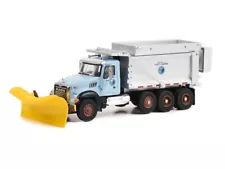 2019 Mack Granite Dump Truck Chicago 1:64 Scale Model - Greenlight 45170B