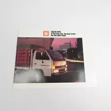 VINTAGE 1985 ISUZU NPR TRUCKS DEALERSHIP SALES BROCHURE SPECIFICATIONS