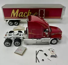 Franklin Mint - 1993 Mack Truck and Refrigerated Trailer