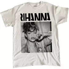 Rihanna Graphic retro Vtg 90's Hip Hop Rap bad girl riri T-Shirt Gift for men wo