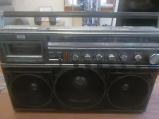 Vintage Magnavox Power Player Boombox Ghetto Blaster AM/FM Stereo Cassette D8443