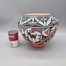 Vintage Native American Acoma Pottery Antelope Pot Vase Signed W Garcia 10" x 8"