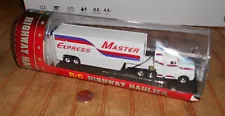 2003 RC 8" White Semi Truck And Trailer Toy Remote Control Highway Hauler NIB