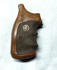 S&W Model 686 Wood and Rubber Grips