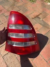 2001-2004 Mercedes C240 C320 Wagon Passenger Side Right Taillight Assembly