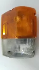 1994-2006 ISUZU NPR PASSENGER SIDE RH DEPO TURN SIGNAL LAMP LIGHT HOUSING