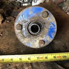 Spindle New Holland FORD 54 60 72 84279423 Aub162260 MOWER DECK 914A HUB ONLY