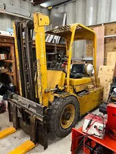 Hyster HE50 5k Cap. Pneumatic Tire Forklift Lift Truck *Runs Great*