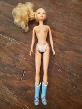 Taylor Swift Doll With Boots Jackks Pacific Sundress Medley 2008 blue heart 11"