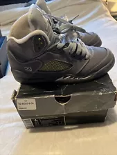 Air Jordan Retro 5 Wolf Grey Size 4y GS (2010)