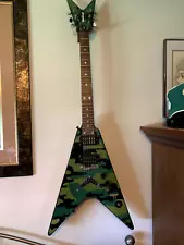 Rare 2004 Washburn Dimebag Darrell Signature Dime V Camouflage Pantera