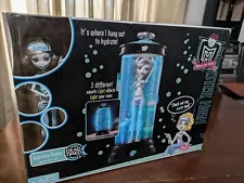 HOLD Monster High Lagoona Blue Hydration Station