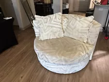 Quality Ivory Swivel Chair For Sale In Alpharetta, Georgia!