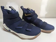 Nike LeBron Soldier 11 Mens Size 9.5 Blue Basketball 897644-402 New Old Stock