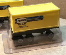 1 Aurora AFX slot car Pup Trailer - Yellow Penske Truck Rental