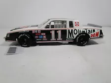 ACTION 1/24 #11 DARRELL WALTRIP MOUNTAIN DEW 1981 BUICK REGAL NICE *ISSUE* CWC