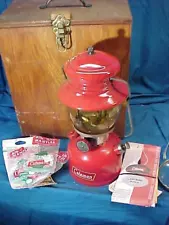 1960 COLEMAN Model 200-A Kerosene LANTERN Red Finish Extra CLEAN w Custom BOX