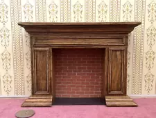 A BEAUTIFULLY MADE 1:12" SCALE DOLLHOUSE MINIATURE WOOD FIREPLACE