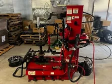 Hunter Auto34 Tire Machine. Tire mounting machine